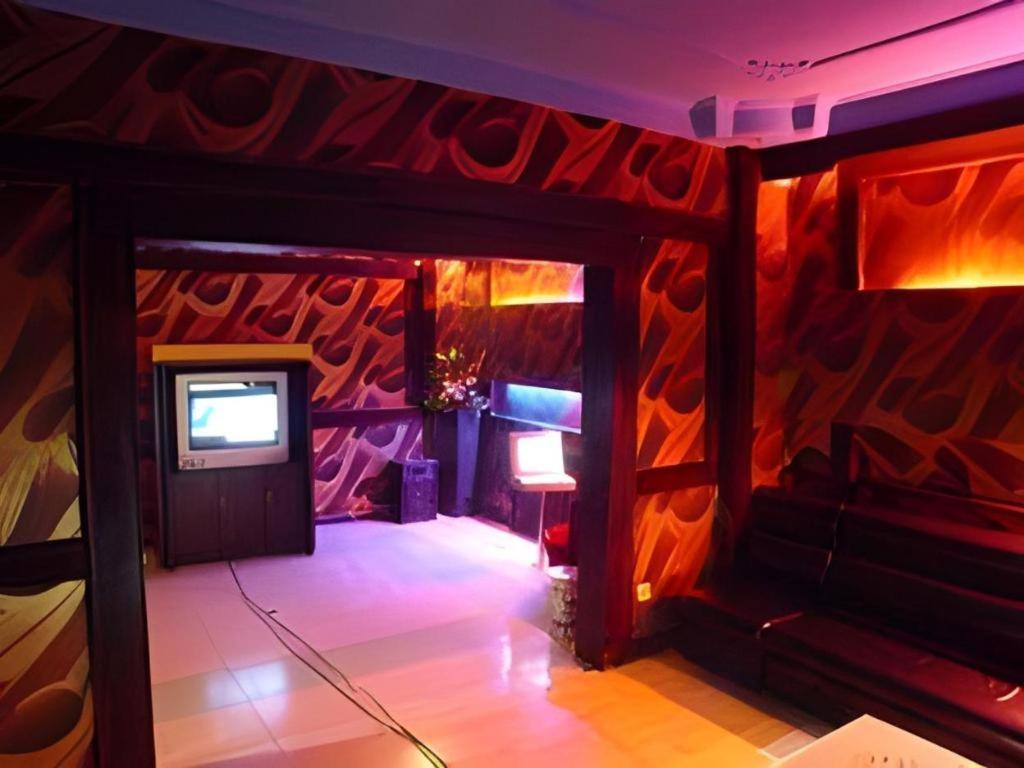 New Friendship Hotel Luoyang  Exteriör bild