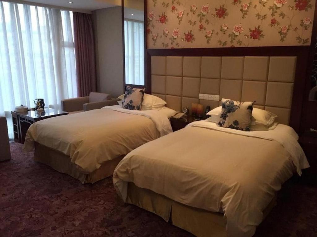 New Friendship Hotel Luoyang  Exteriör bild