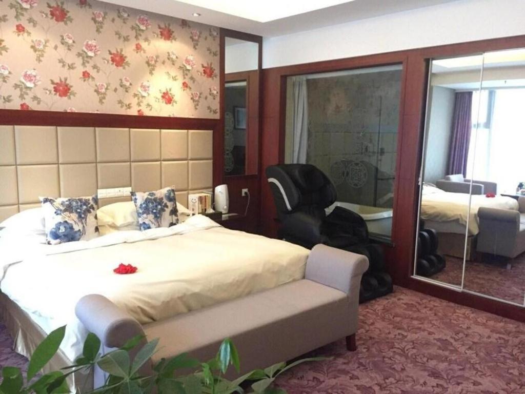 New Friendship Hotel Luoyang  Exteriör bild