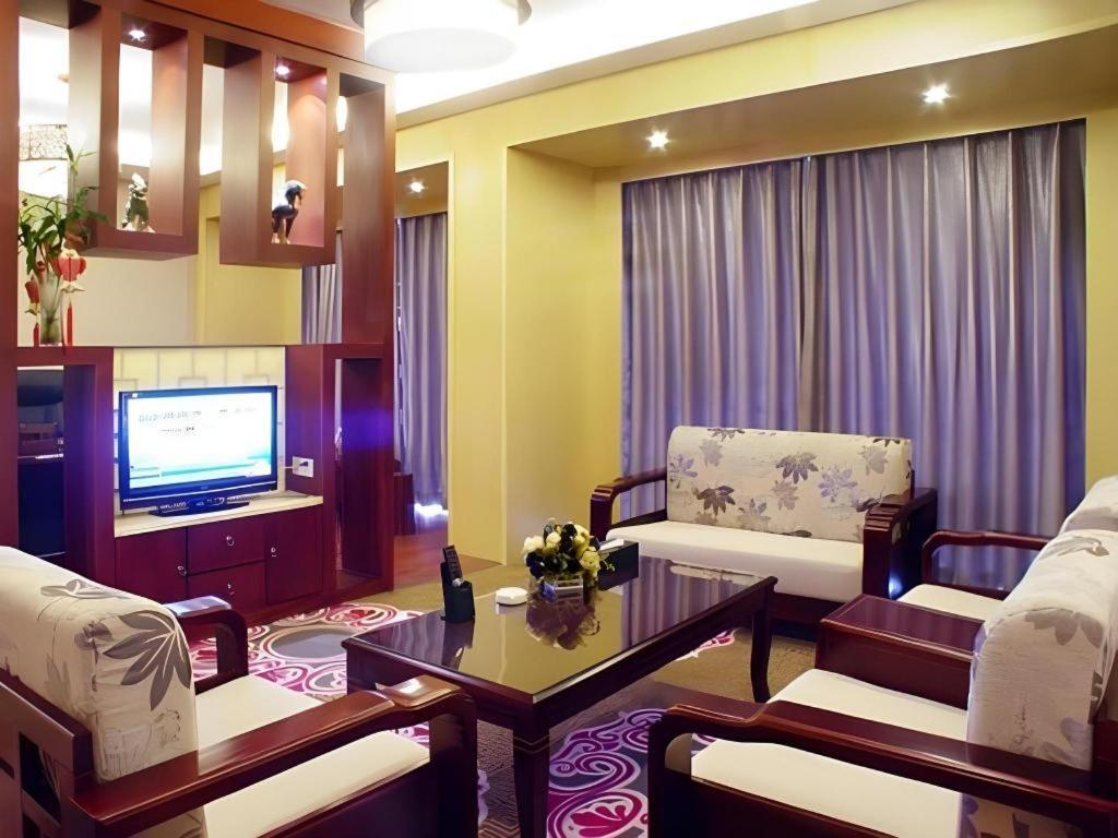 New Friendship Hotel Luoyang  Exteriör bild
