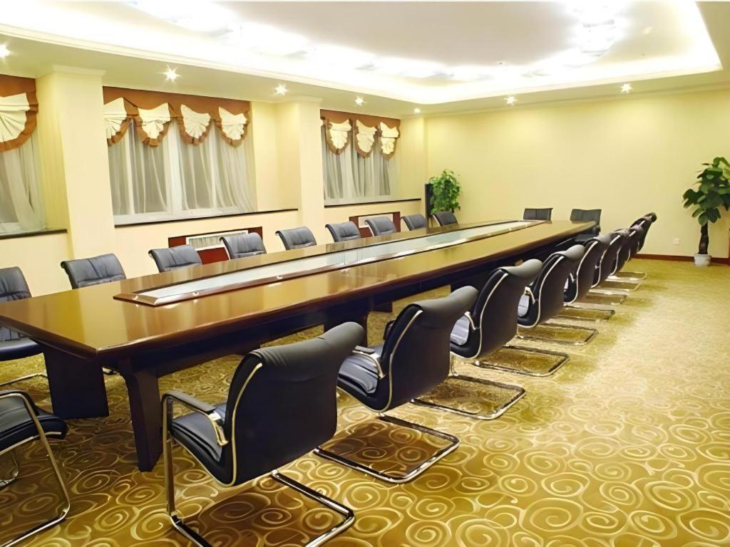 New Friendship Hotel Luoyang  Exteriör bild