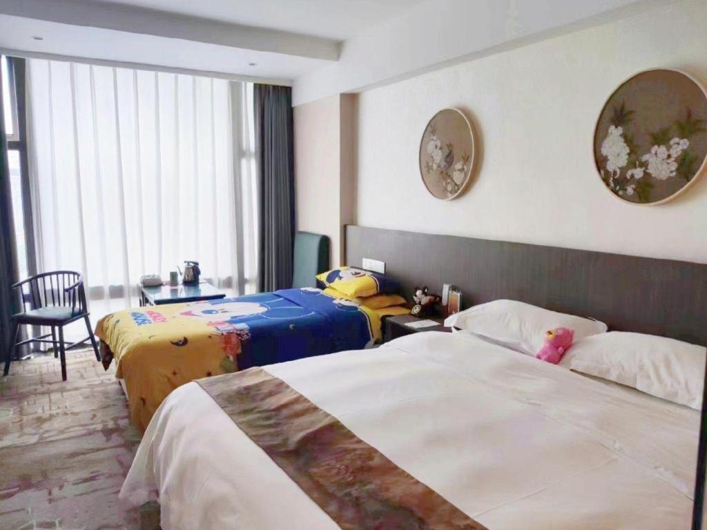New Friendship Hotel Luoyang  Exteriör bild