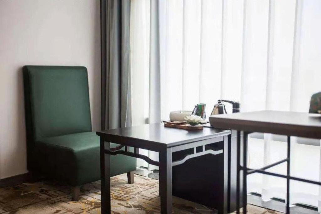 New Friendship Hotel Luoyang  Exteriör bild