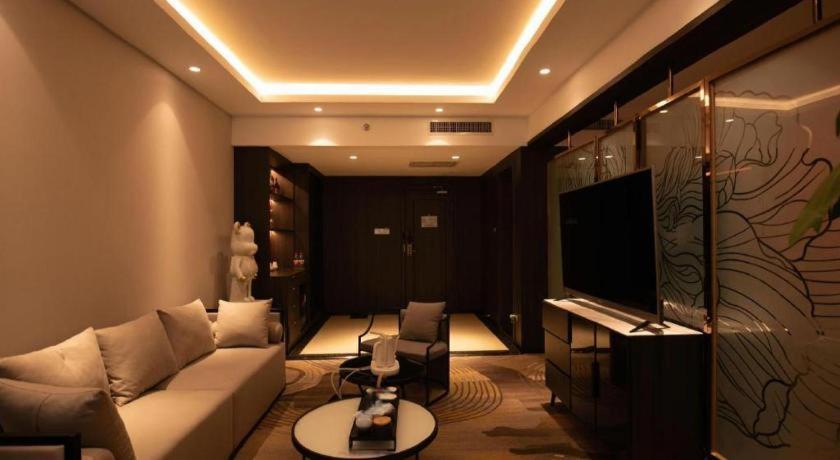 New Friendship Hotel Luoyang  Exteriör bild